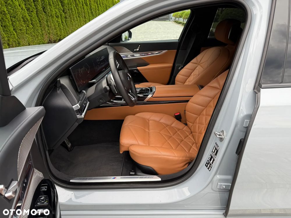 BMW Seria 7 740d xDrive mHEV sport - 7