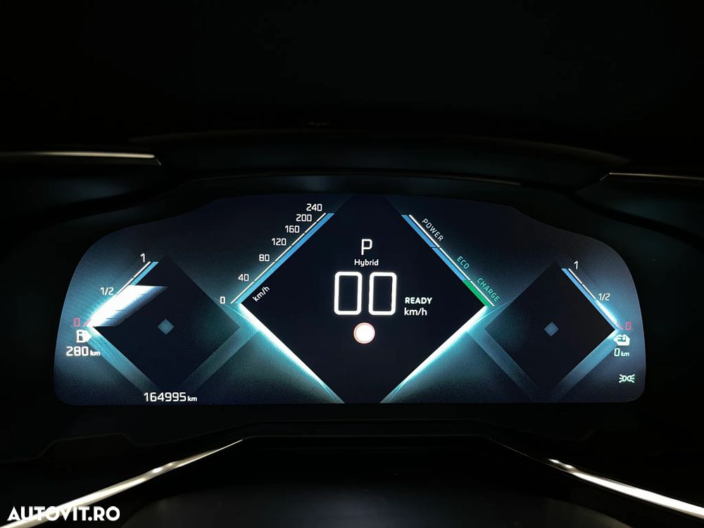 DS Automobiles DS 9 1.6 PHeV FWD 250 EAT8 PERFORMANCE Line + - 32