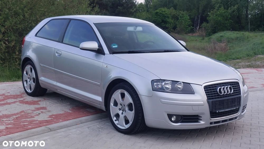 Audi A3 ver-1-6-fsi-attraction - 23