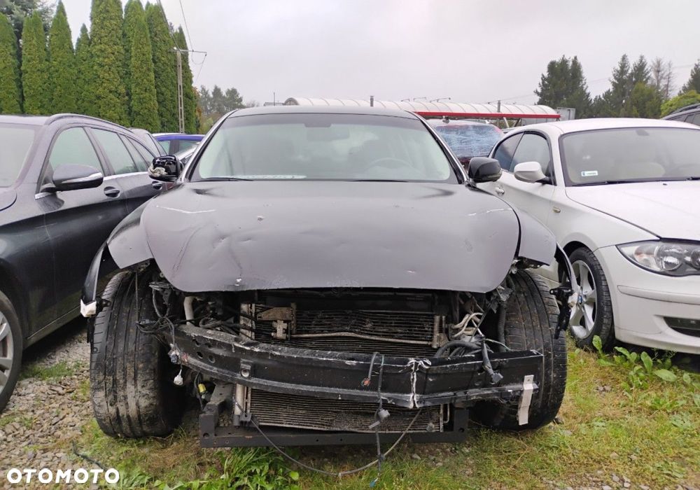 Infiniti Q70 - 22