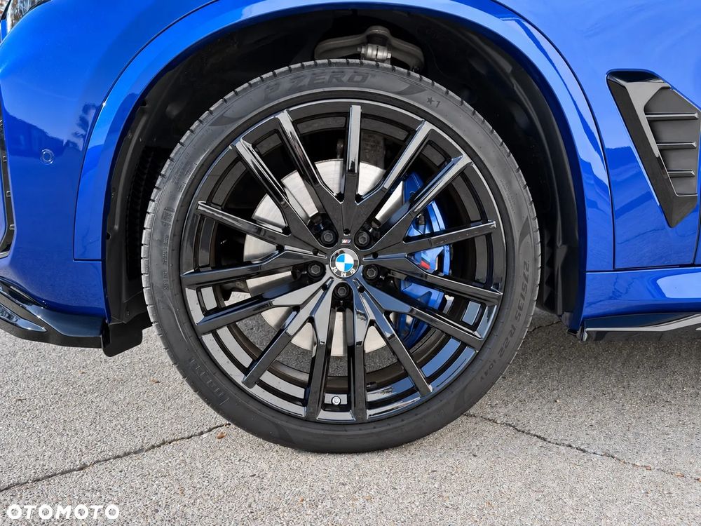 BMW X5 M50i - 18