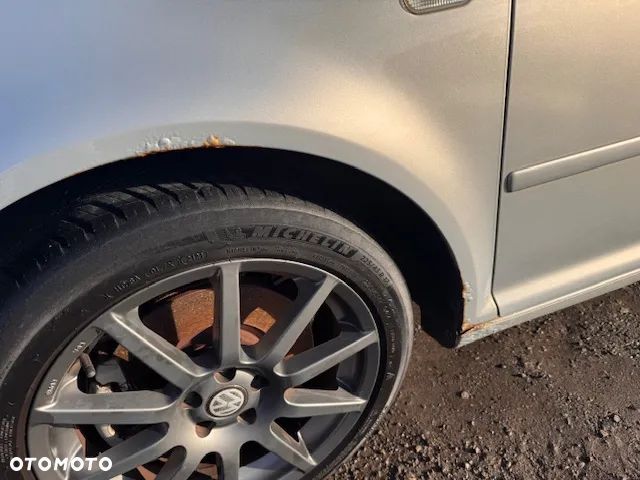 Volkswagen Golf IV 2.8 V6 4Mot - 16
