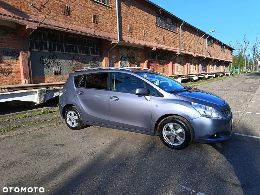 Toyota Verso - 1