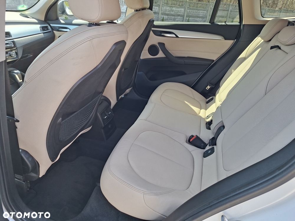 BMW X1 sDrive20i Advantage sport - 15