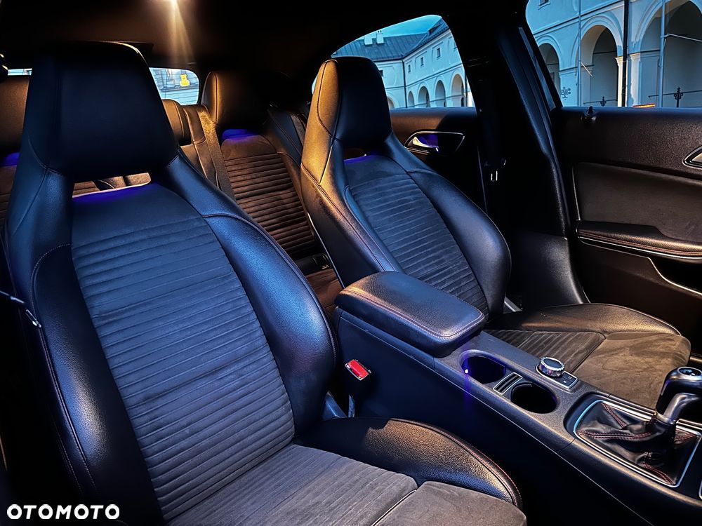 Mercedes-Benz Klasa A 180 d AMG Line - 22