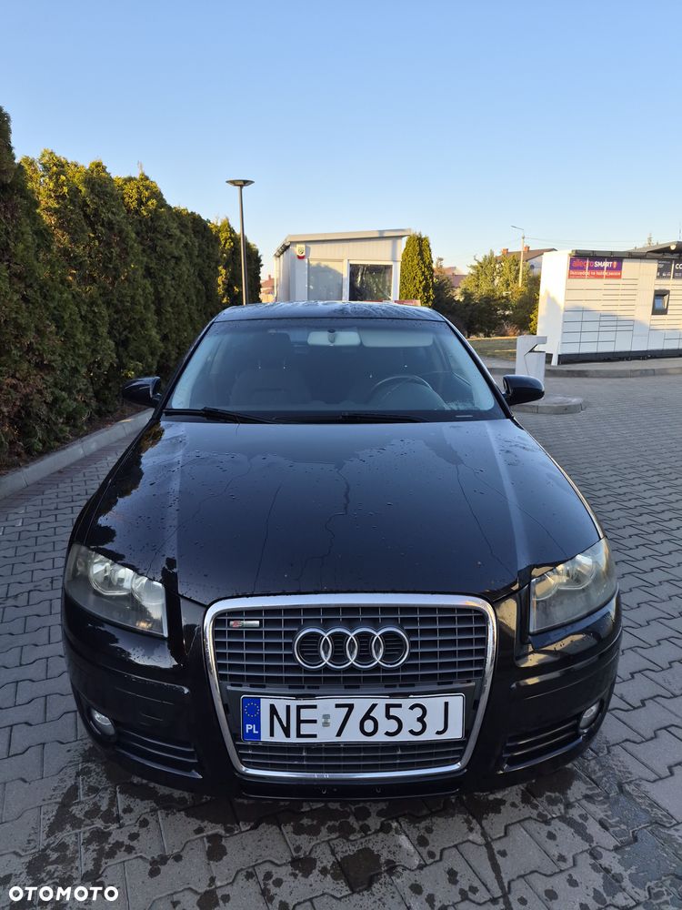 Audi A3 3-drzwiowe 2.0 FSI Ambiente - 4