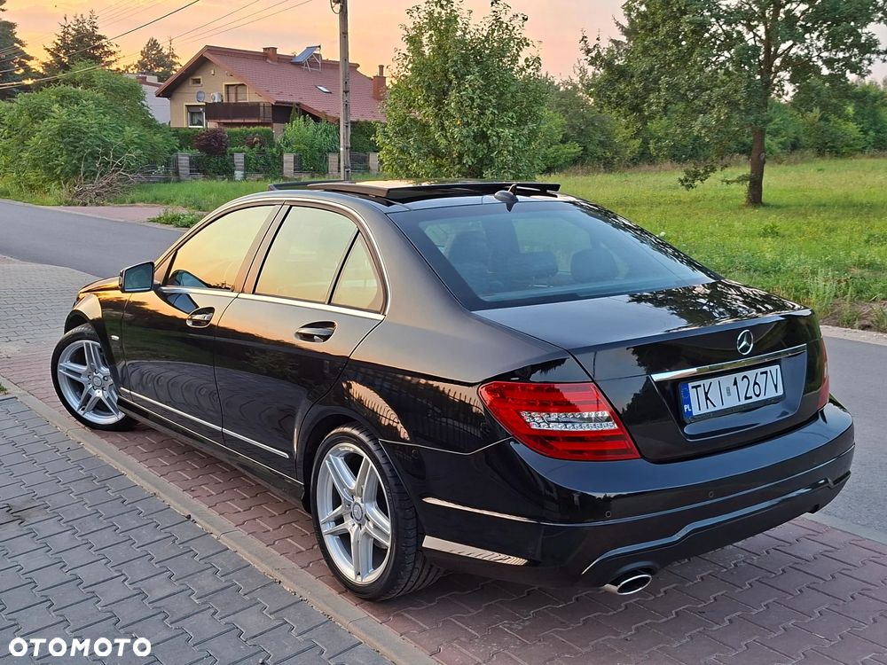 Mercedes-Benz Klasa C 200 CGI BlueEff Avantgarde - 9