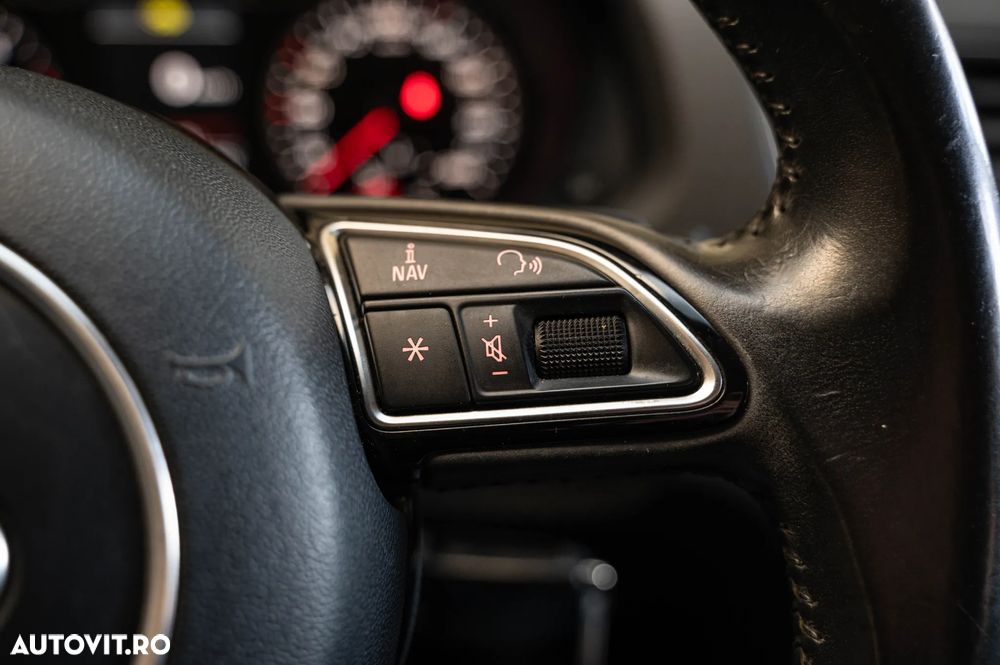 Audi Q3 2.0 TDI Quattro S tronic sport - 21