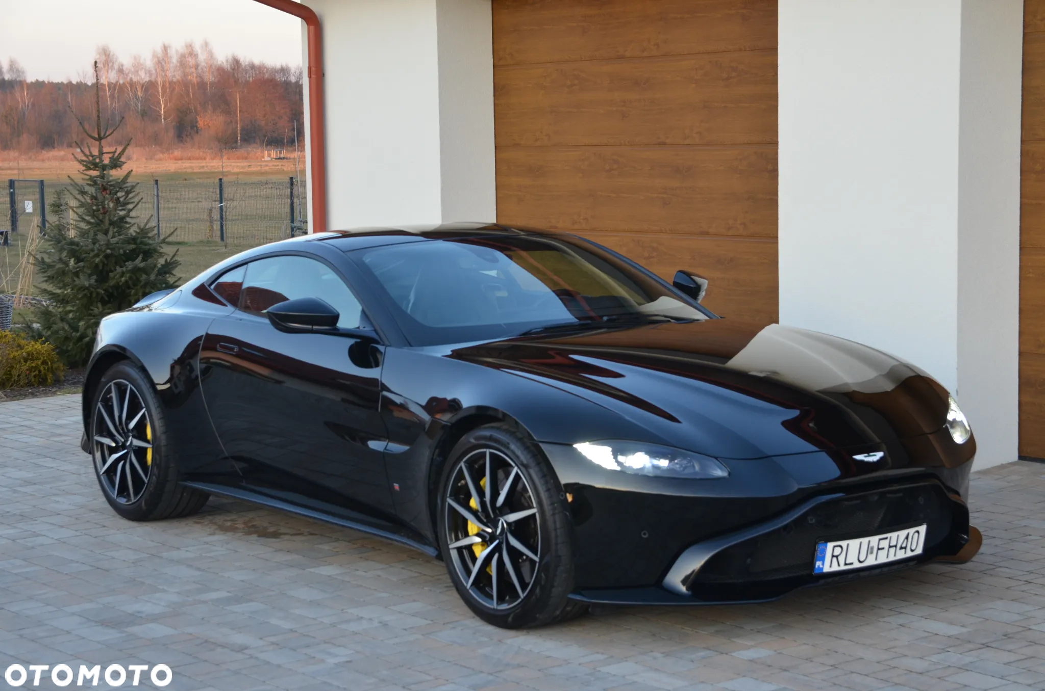 Aston Martin V8 Vantage Standard - 18