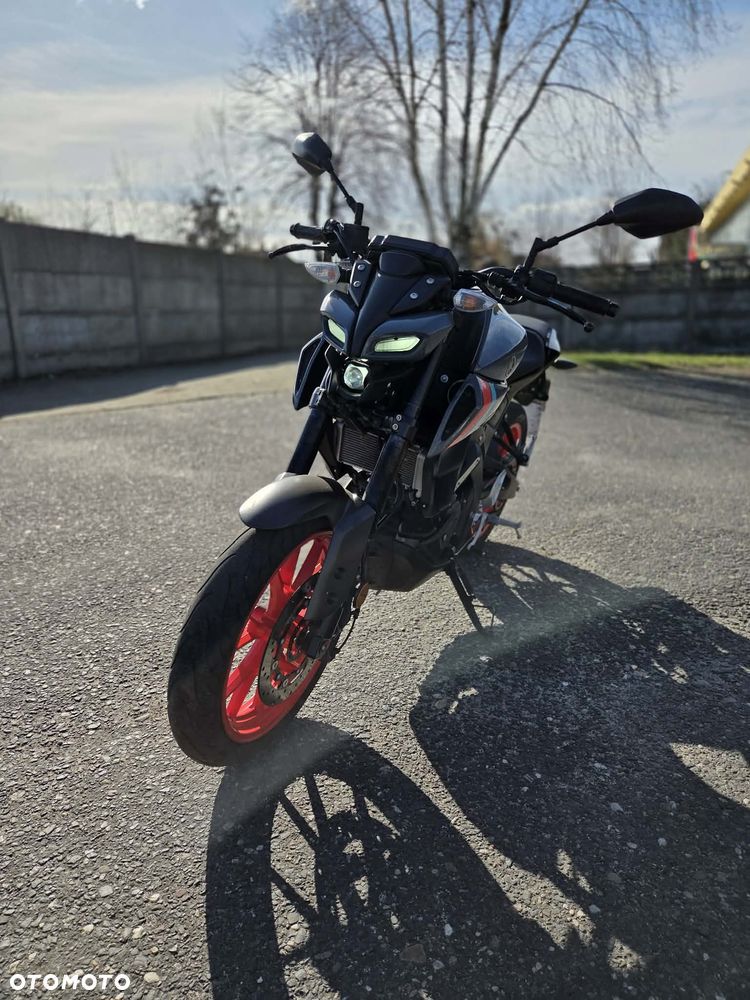 Yamaha MT - 1