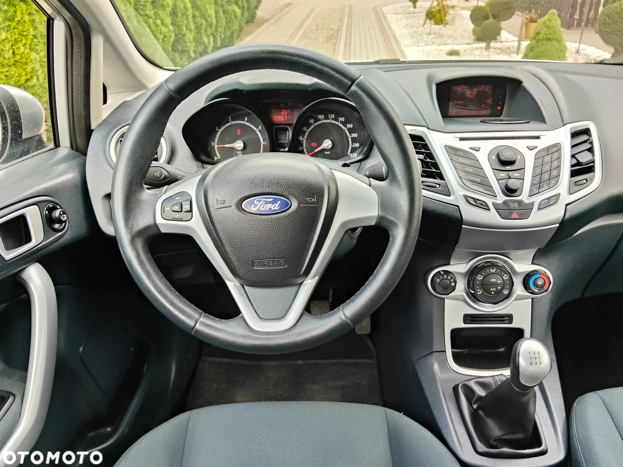 Ford Fiesta 1.25 Silver X (Ambiente) - 23