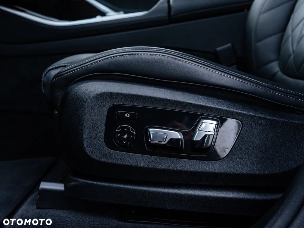 BMW X5 xDrive30d - 14