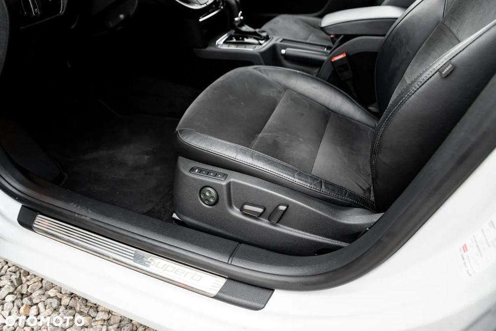 Skoda Superb 2.0 TSI DSG Elegance - 20