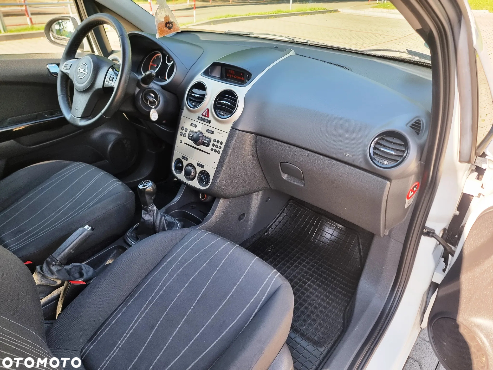 Opel Corsa 1.3 CDTI 111 - 16