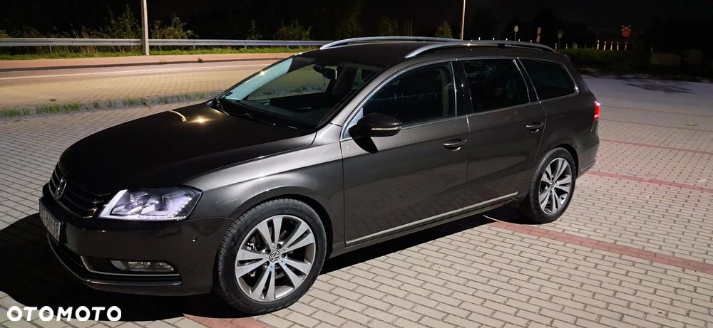 Volkswagen Passat 2.0 TDI Highline - 39