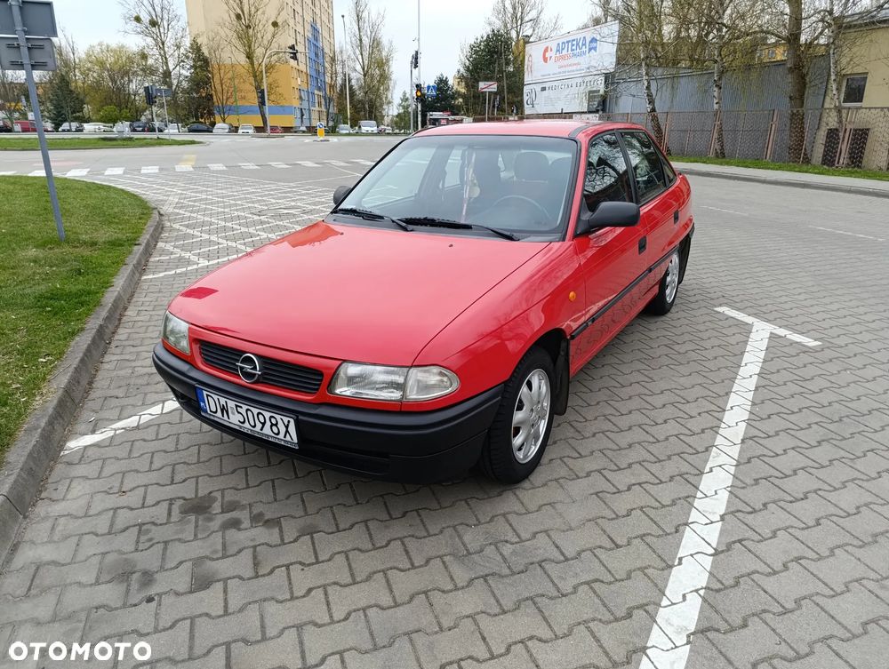 Opel Astra 1.4 GL - 1