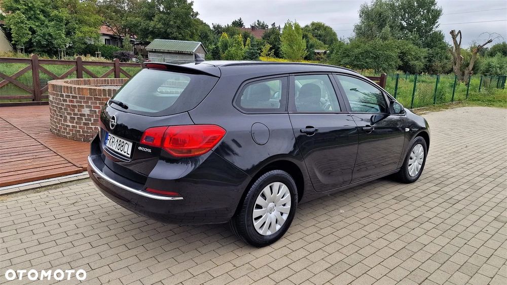 Opel Astra IV 1.6 CDTI Essentia - 3