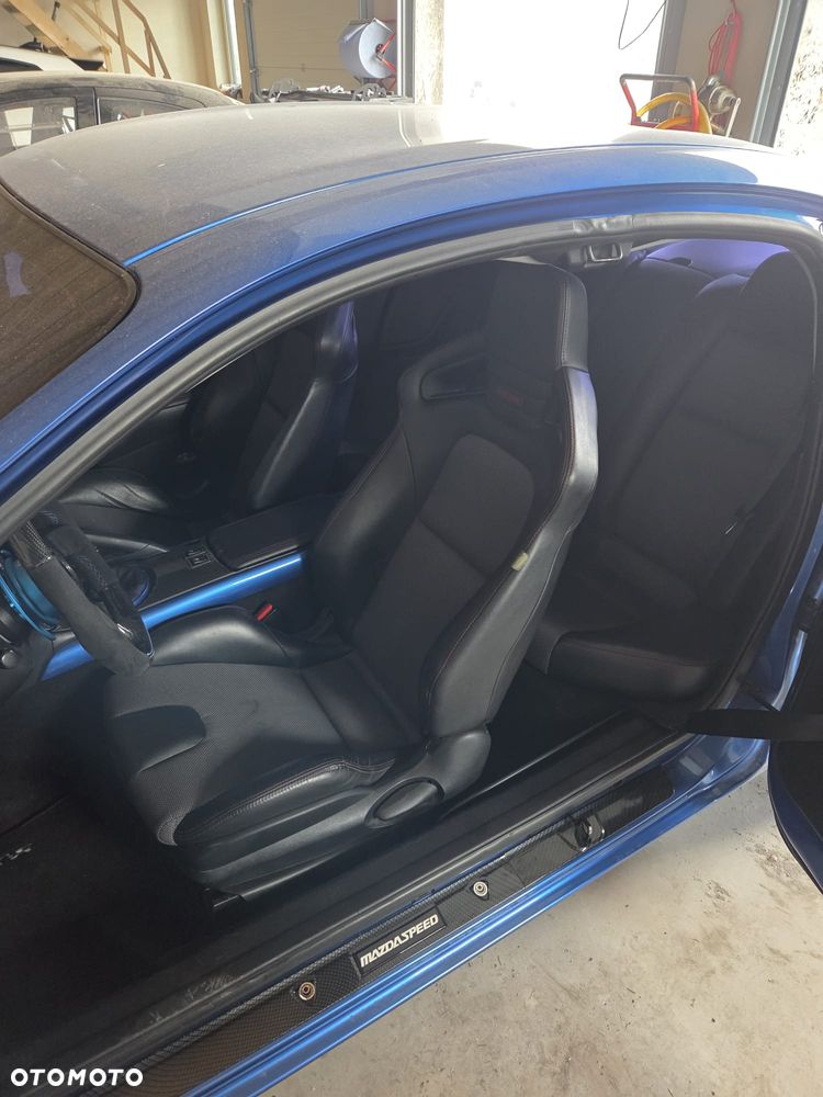 Mazda RX-8 Revolution - 13