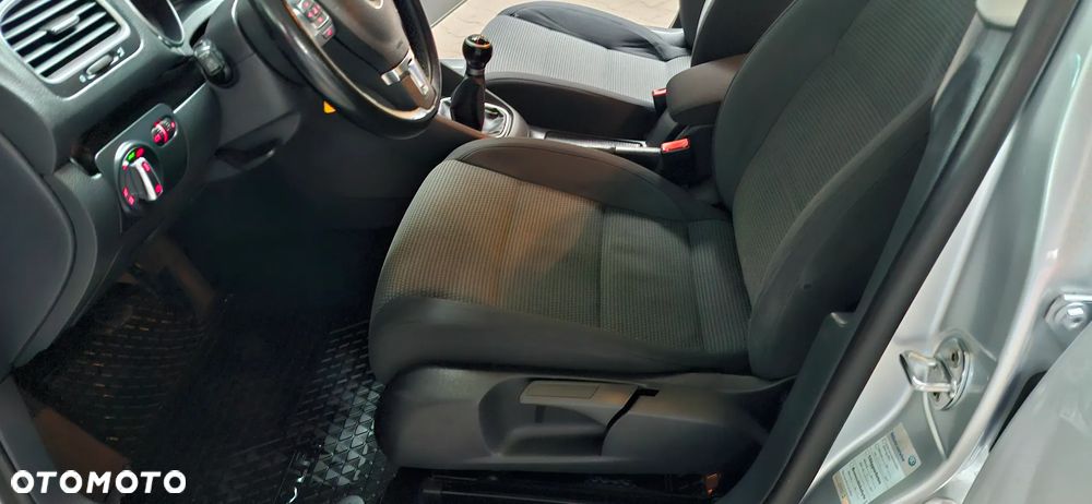 Volkswagen Golf VI 1.6 Highline - 18