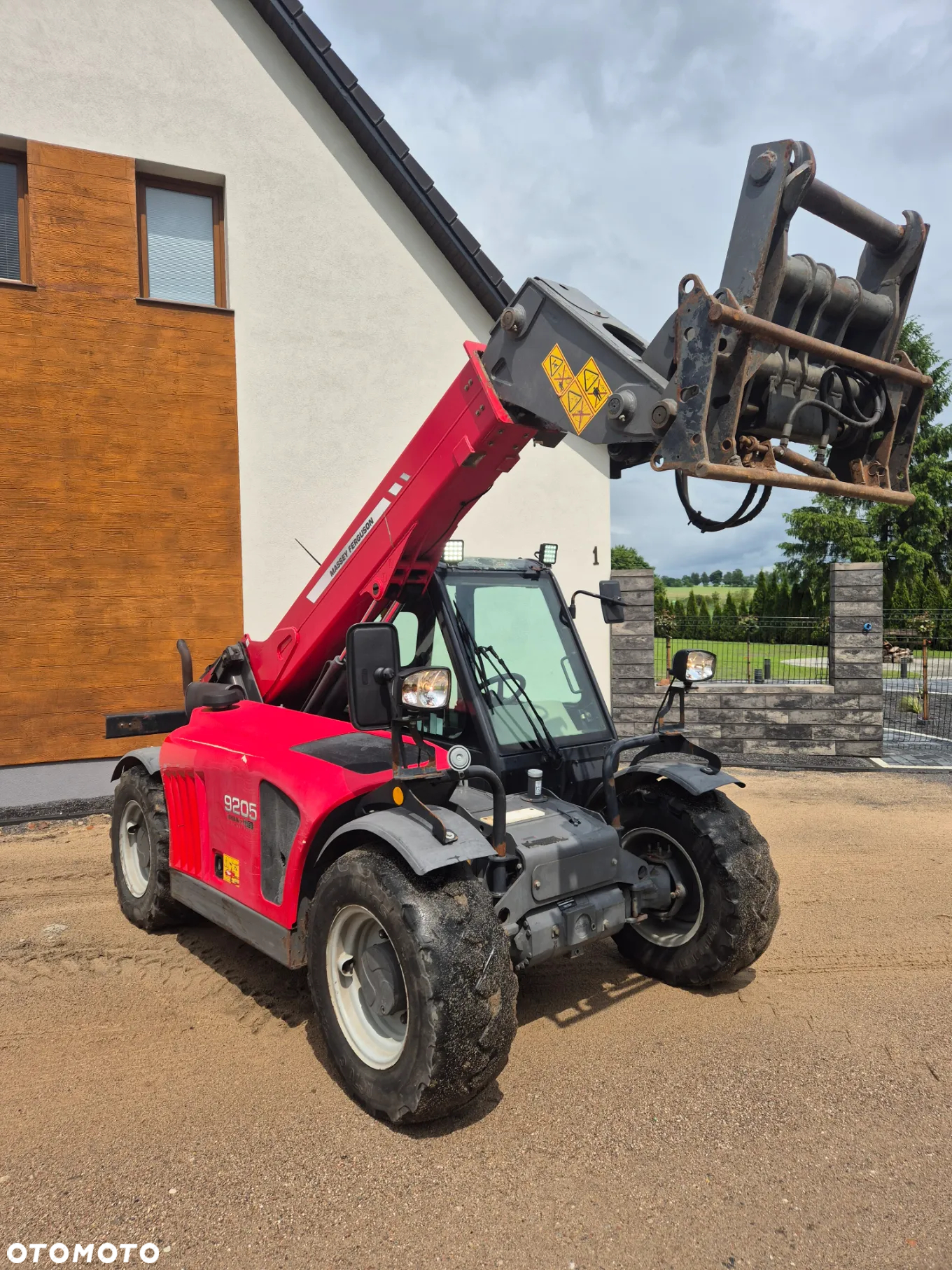 Massey Ferguson 9205 - 5