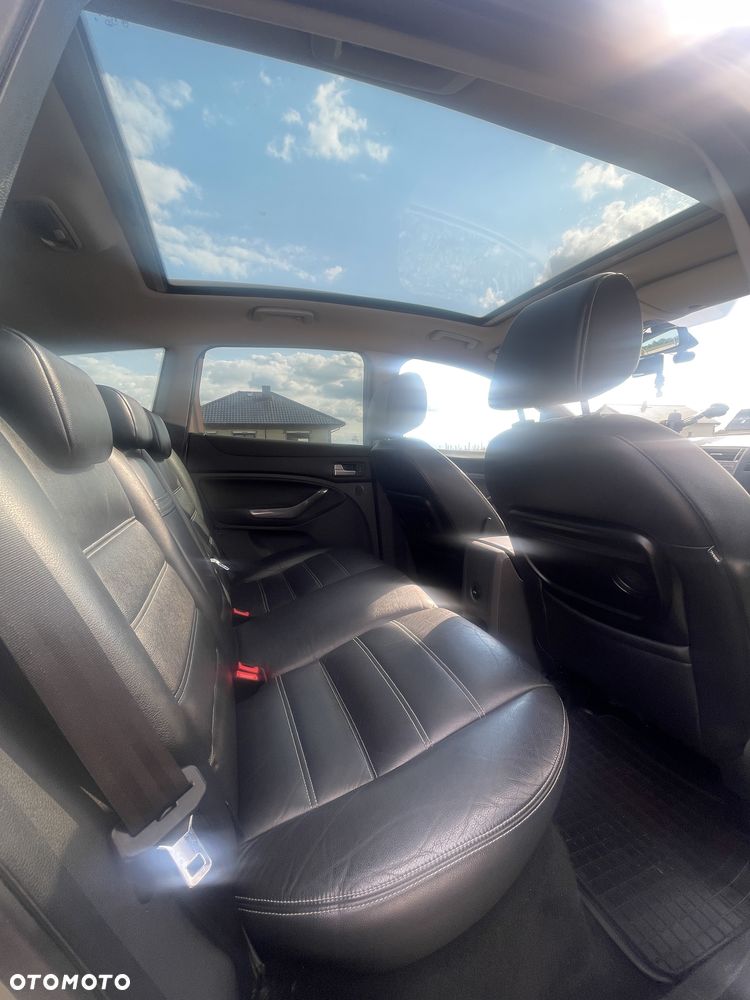 Ford Kuga - 3