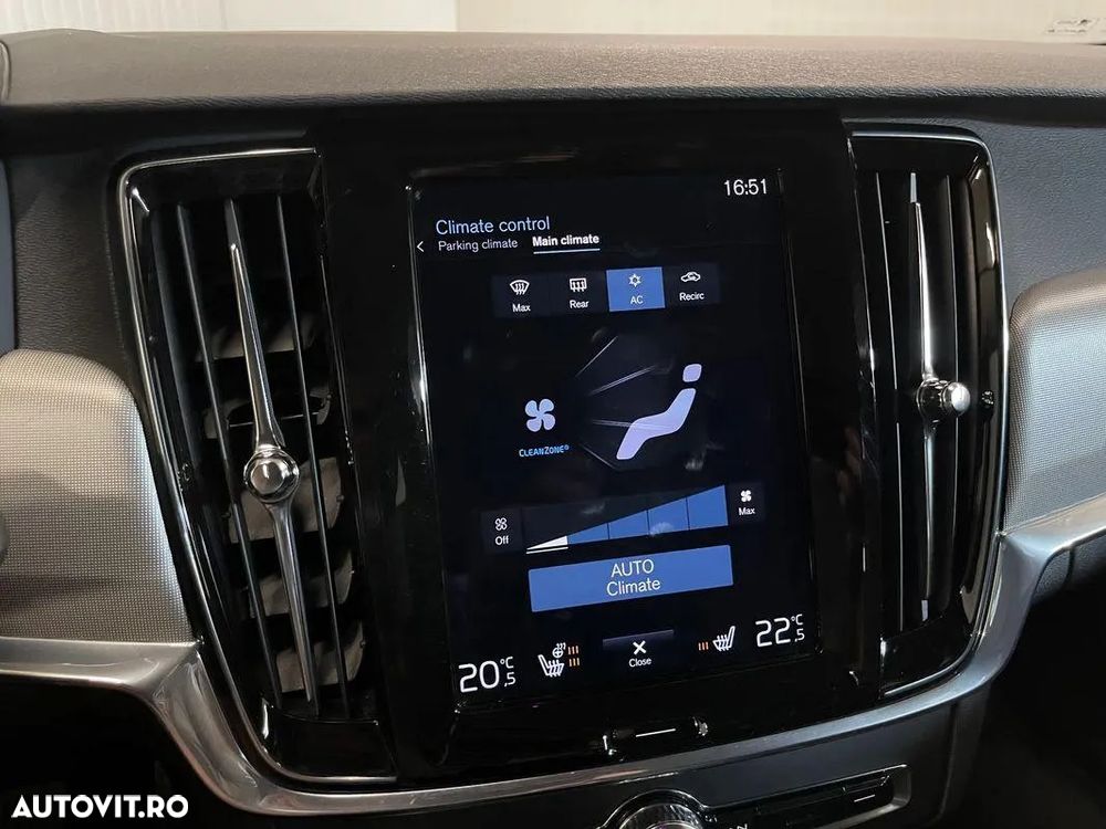 Volvo V90 V90CC B4 MHEV AT AWD Core - 19