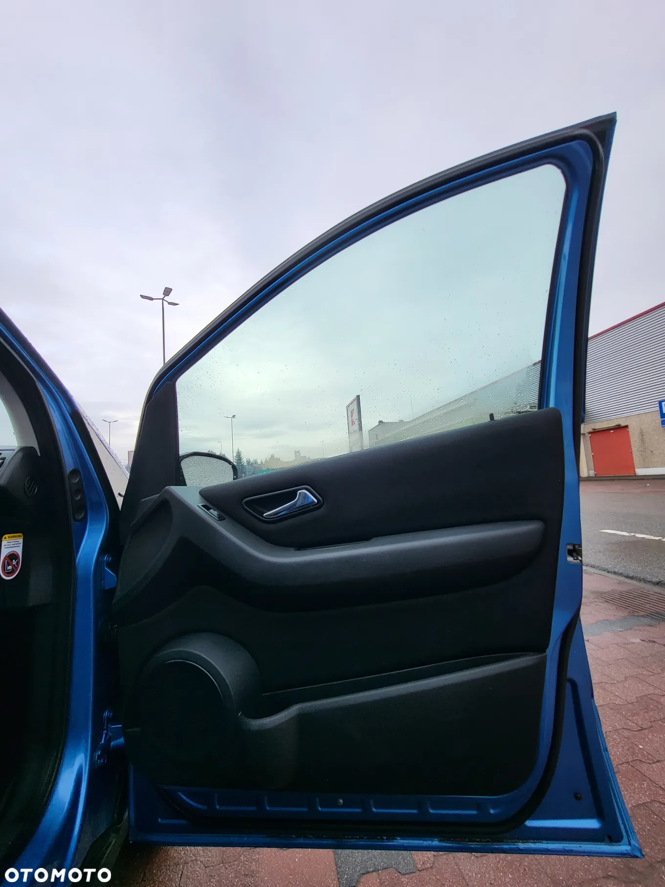 Mercedes-Benz Klasa A 160 CDI Autotronic Avantgarde DPF Polar Star - 32