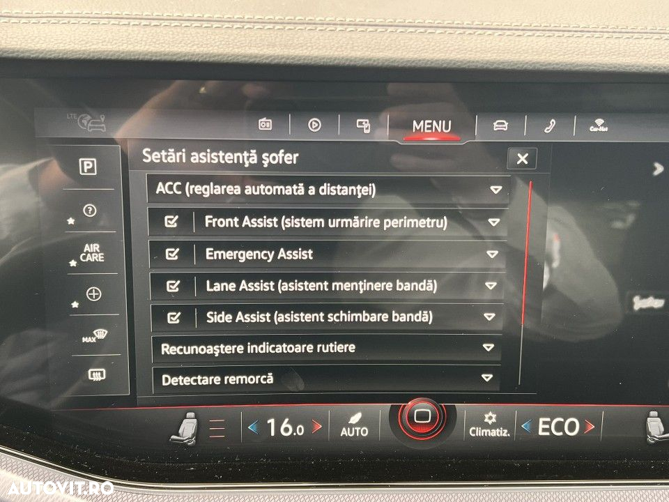 Volkswagen Touareg - 21