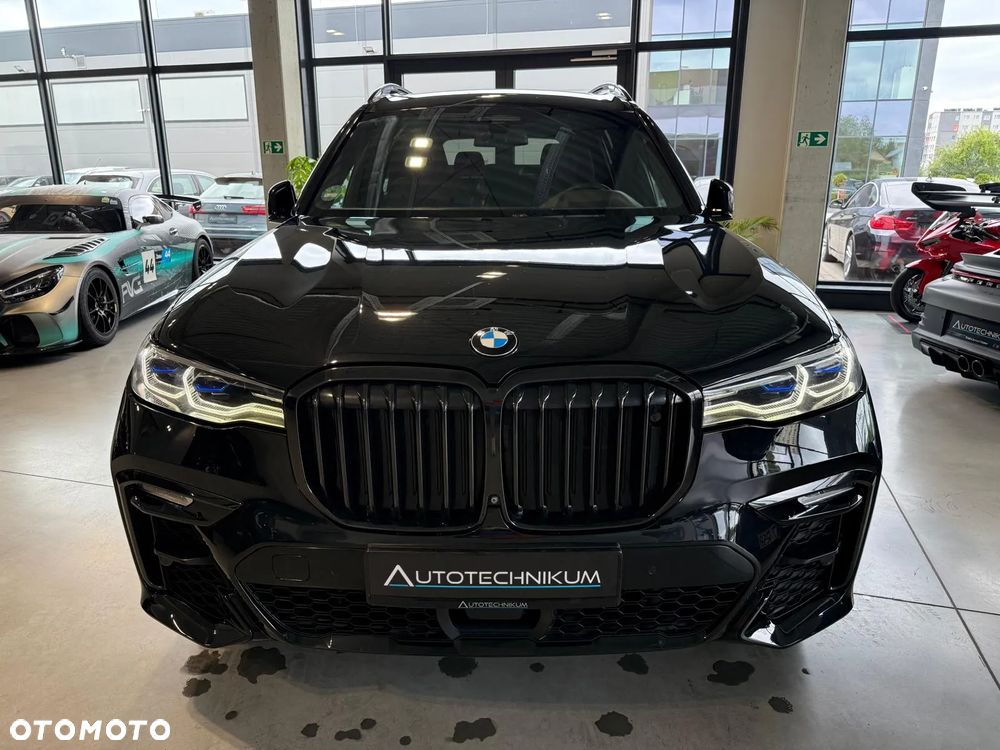 BMW X7 M50d sport - 24