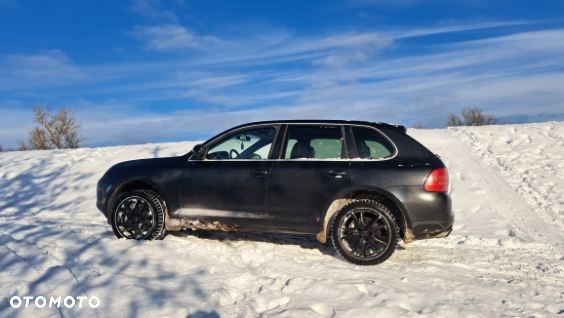 Porsche Cayenne - 32
