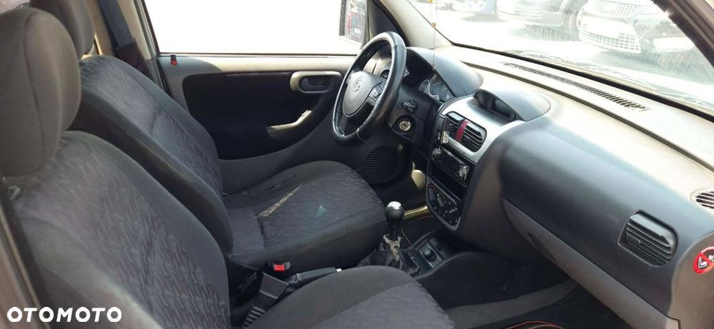 Opel Combo - 8