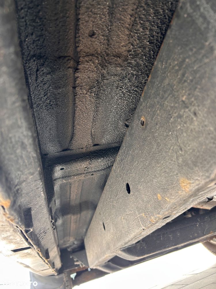 Kia Sorento 2.5 CRDi Escape + - 15