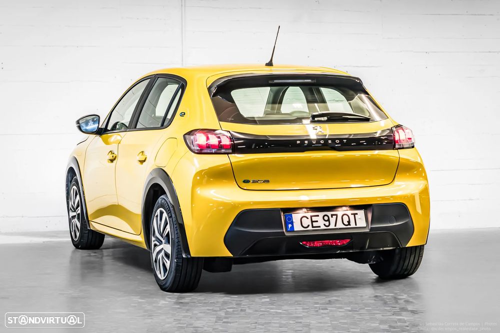 Peugeot e-208 Active - 5