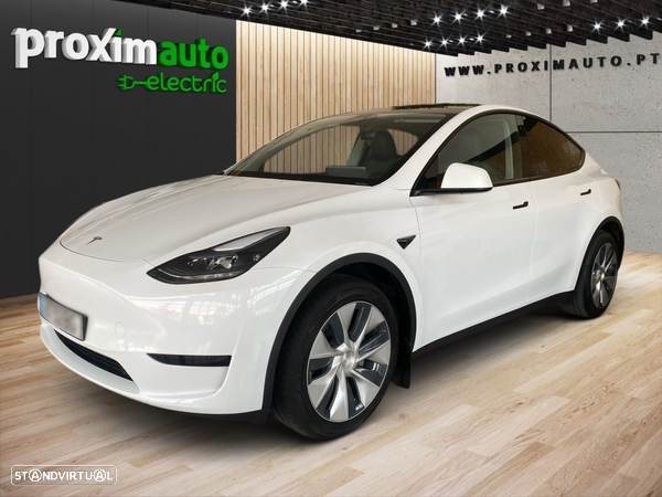 Tesla Model Y Standard RWD