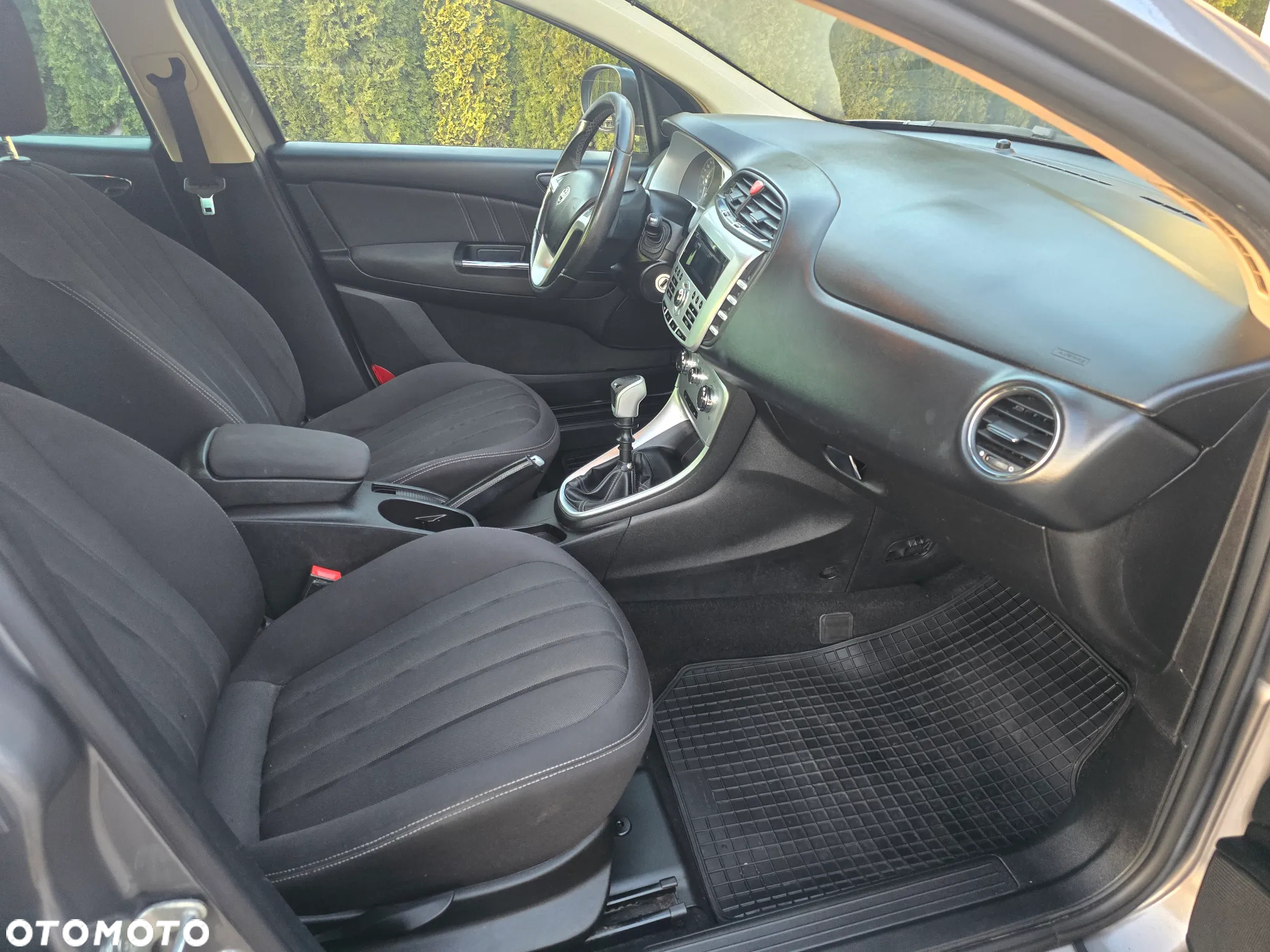 Lancia Delta 1.4 T-Jet Argento Euro5 - 7