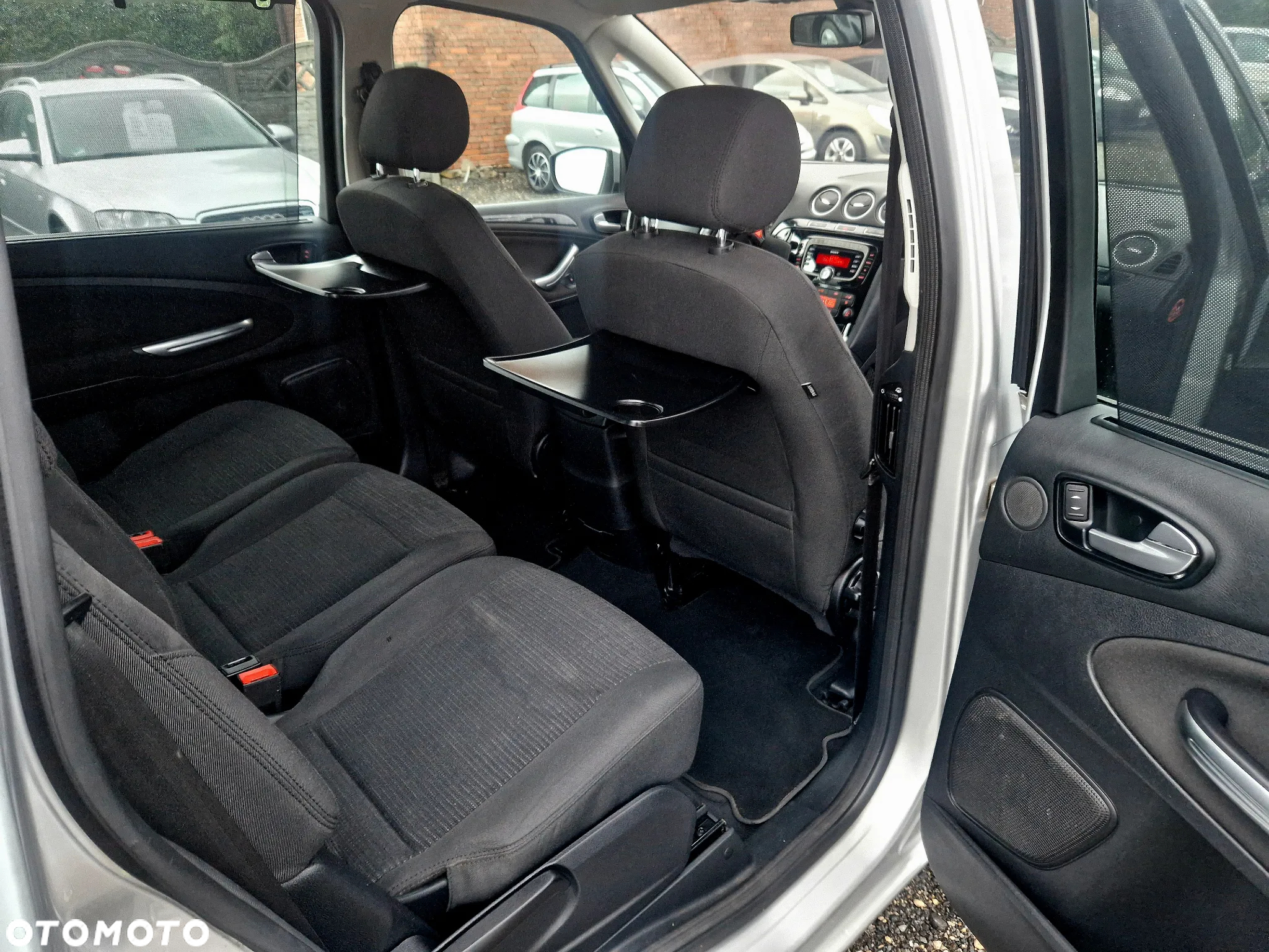 Ford Galaxy 2.0 TDCi Ghia - 24