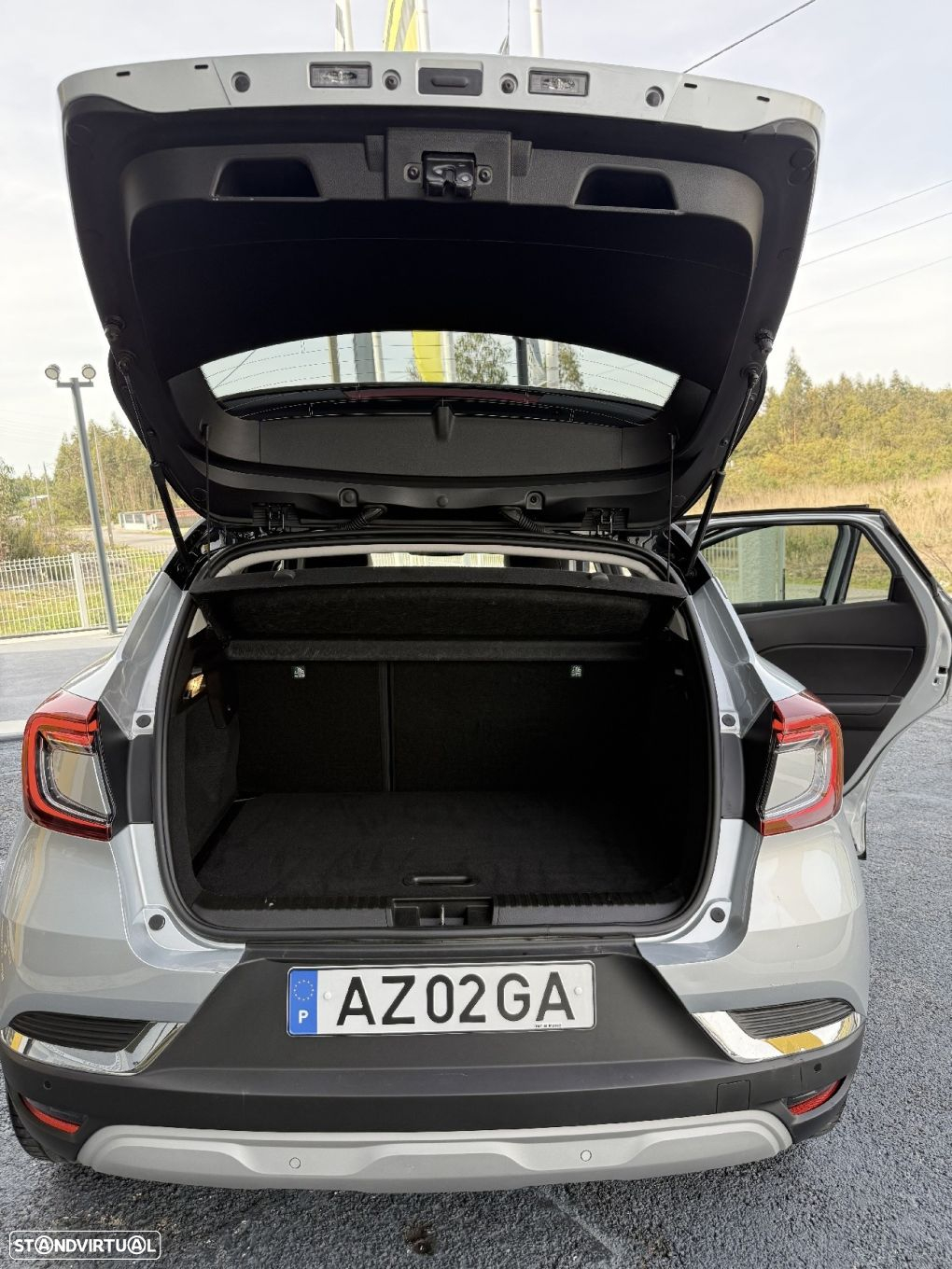 Renault Captur 1.0 TCe Techno - 27