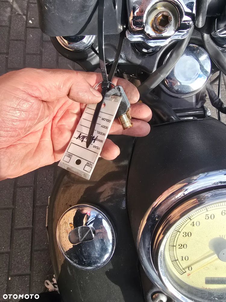 Harley-Davidson Dyna Fat Bob - 10