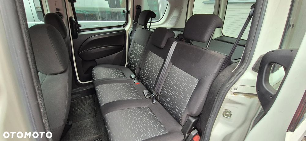 Opel Combo - 8
