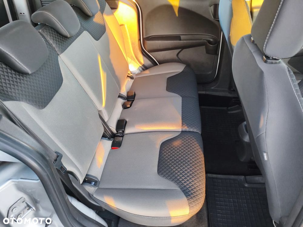 Ford Transit Courier Trend - 13