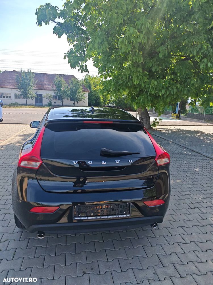 Volvo V40 D4 Momentum - 6