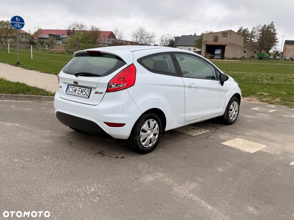 Ford Fiesta 1.6 TDCi DPF Titanium - 1