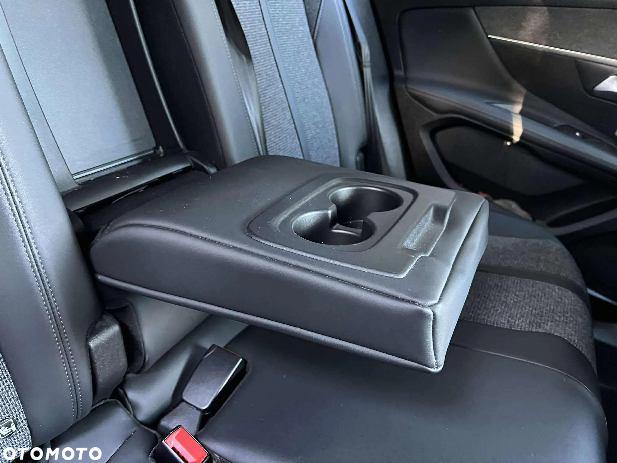 Peugeot 3008 BlueHDi 130 Stop & Start Allure - 30