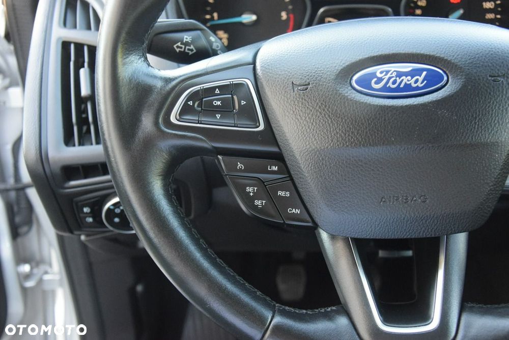 Ford Focus 1.5 EcoBlue STart-Stopp-System TITANIUM - 31