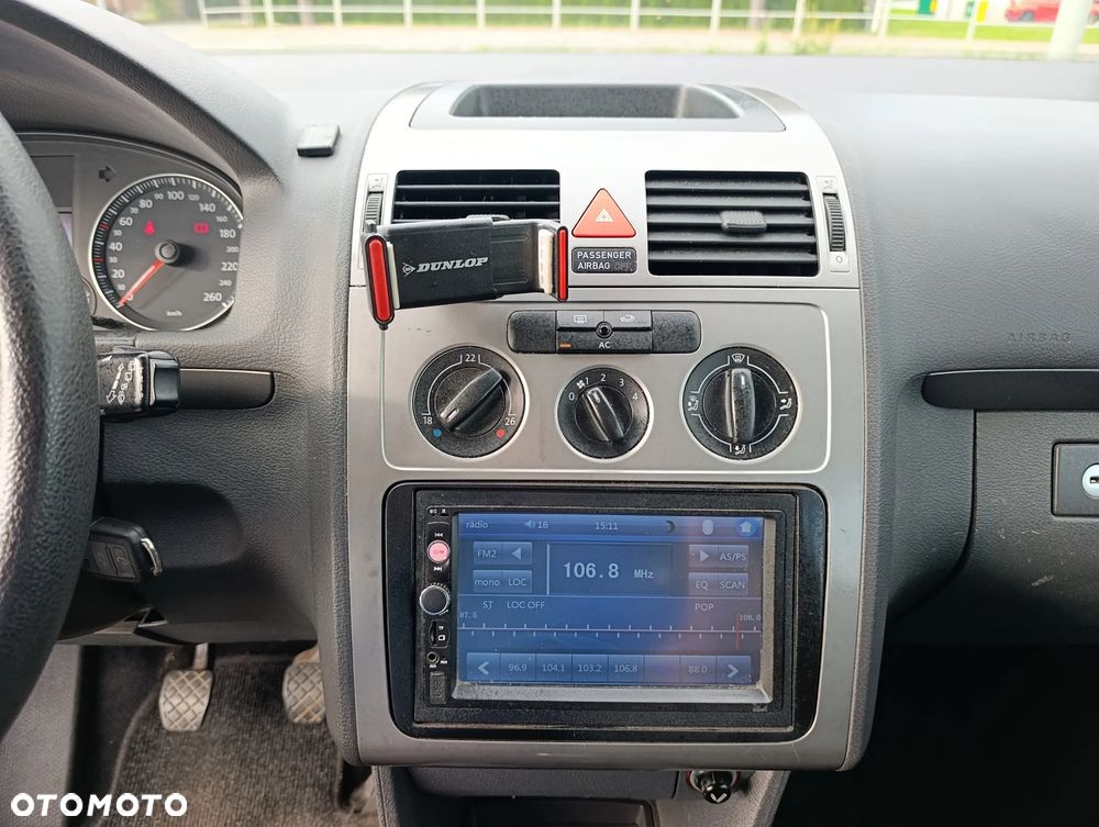 Volkswagen Touran 1.9 TDI Conceptline - 23