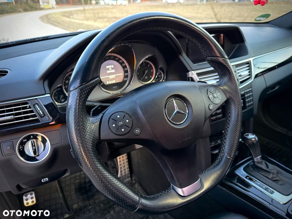 Mercedes-Benz Klasa E 220 CDI BlueEff Avantgarde - 17