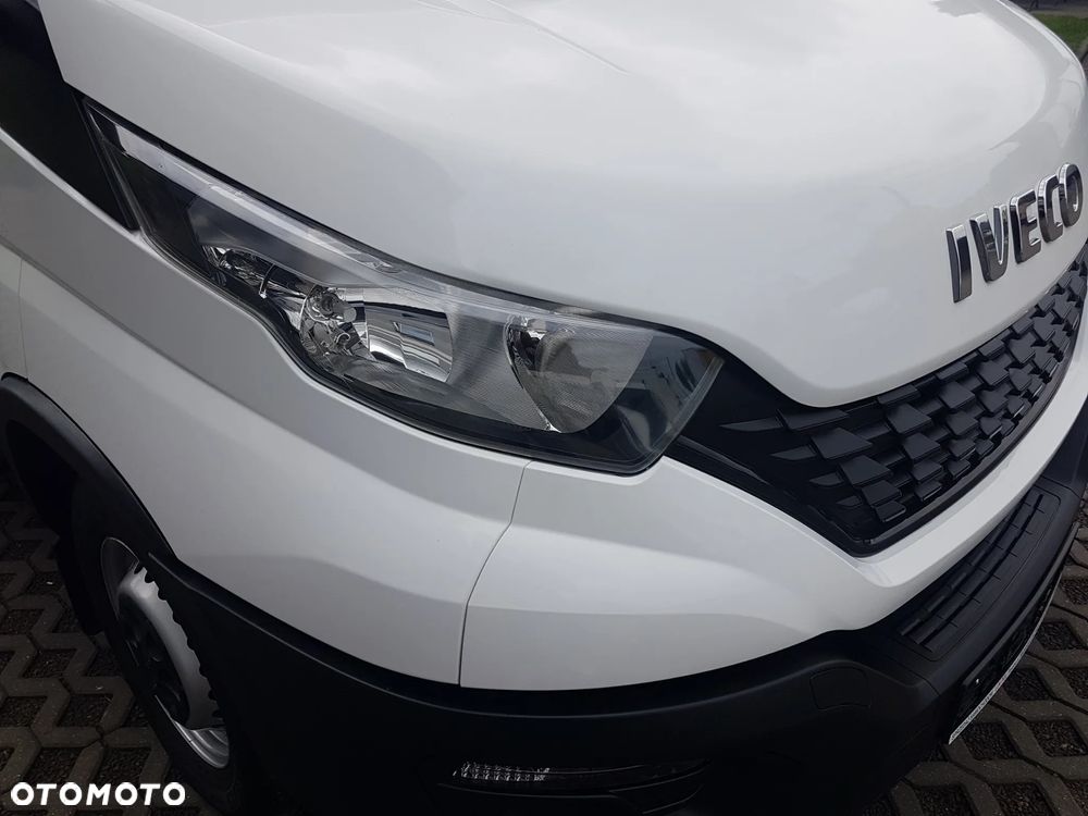 Iveco DAILY KONTENER NISKOPODŁOGOWY 4,43x2,23x2,42 SKLEP FOODTRUCK BAR KLIMA KONIOWÓZ KAMPER - 37