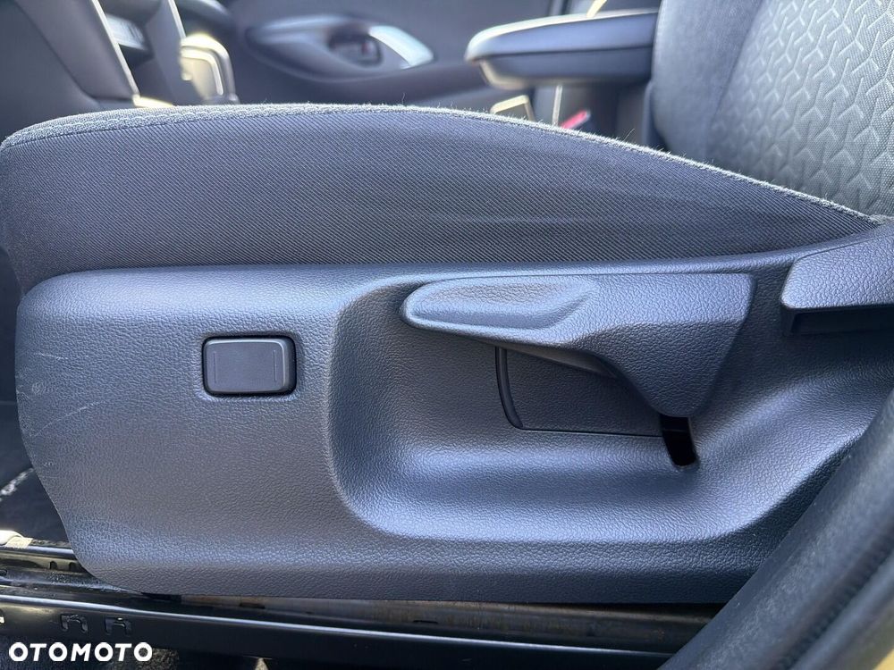 Toyota Yaris Cross Hybrid 1.5 Comfort - 28