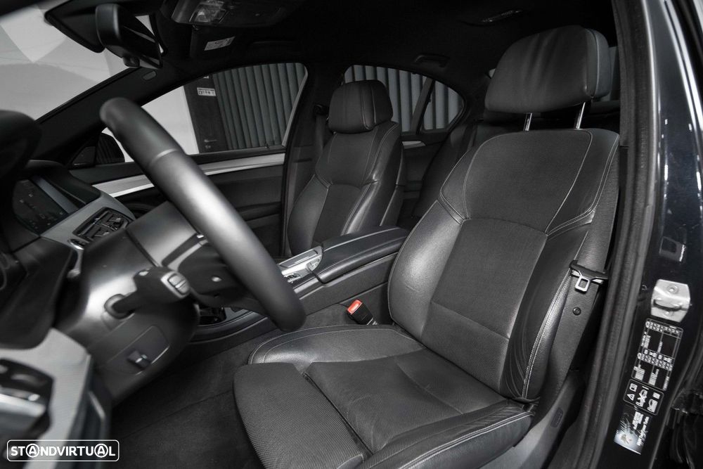 BMW 535 d xDrive Pack M Auto - 34