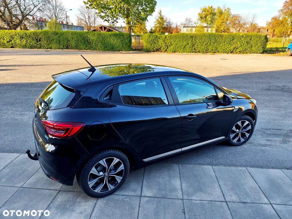 Renault Clio - 10